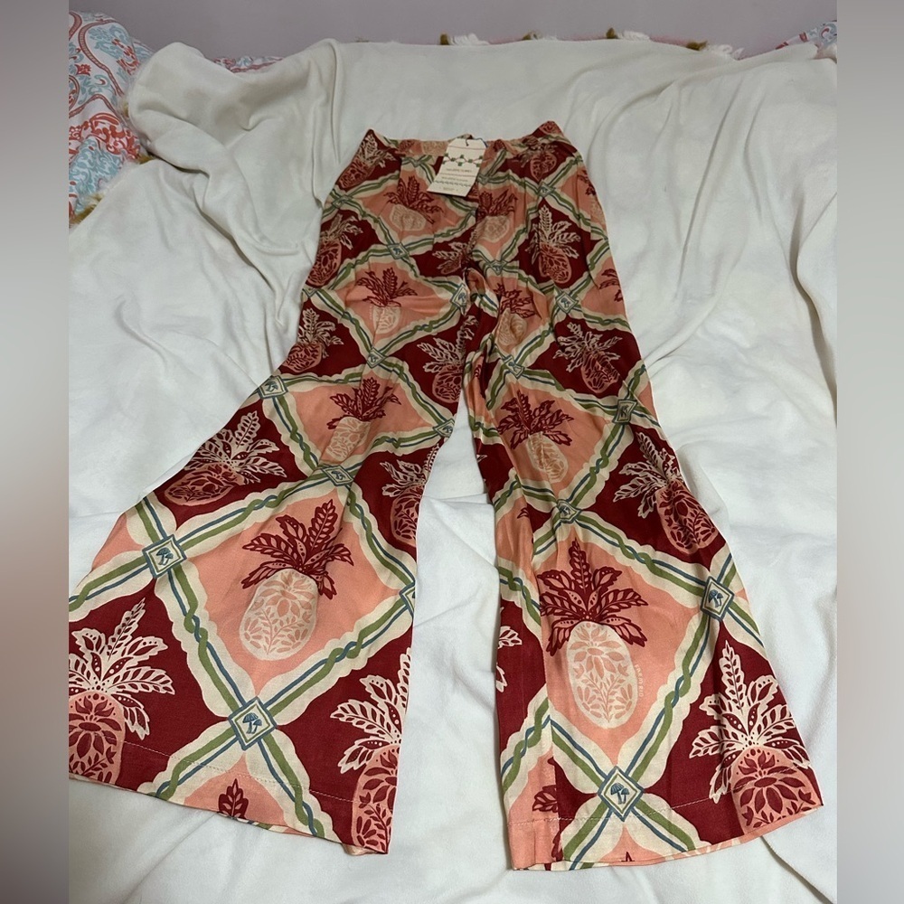 Farm Rio Pineapple satin wide leg pants. Size S. NWT. - Picture 3 of 4
